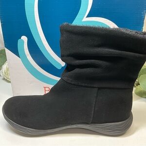 BareTraps Black Winter Boots